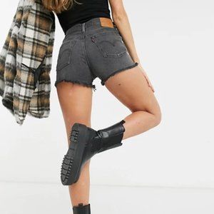 Levi's 501  Denim Short in Washed Black Sz30